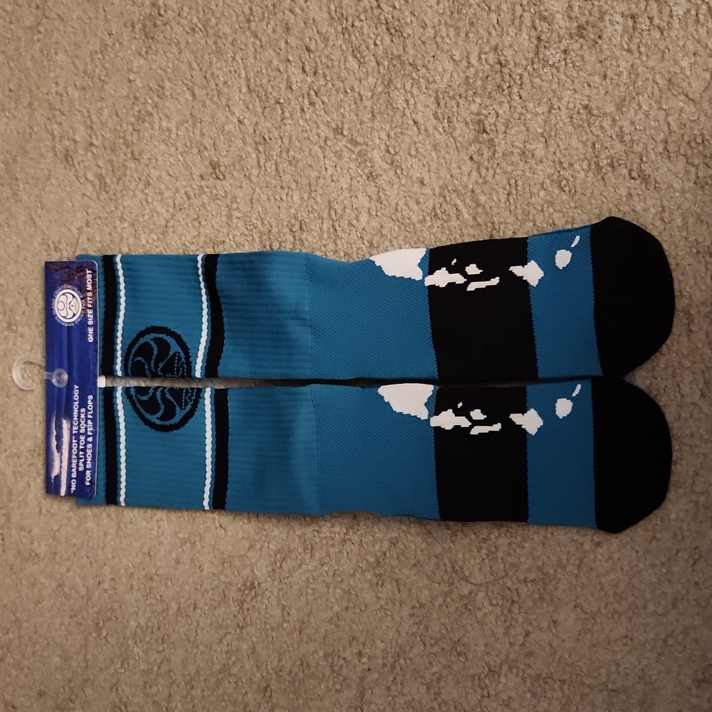 HIC Hawaiian Island Creation No Barefoot Technology Long Sock